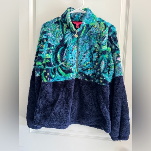 Lilly Pulitzer Keala Sherpa Popover Low Tide Navy Catty Purrsonality MEDIUM - Picture 2 of 9